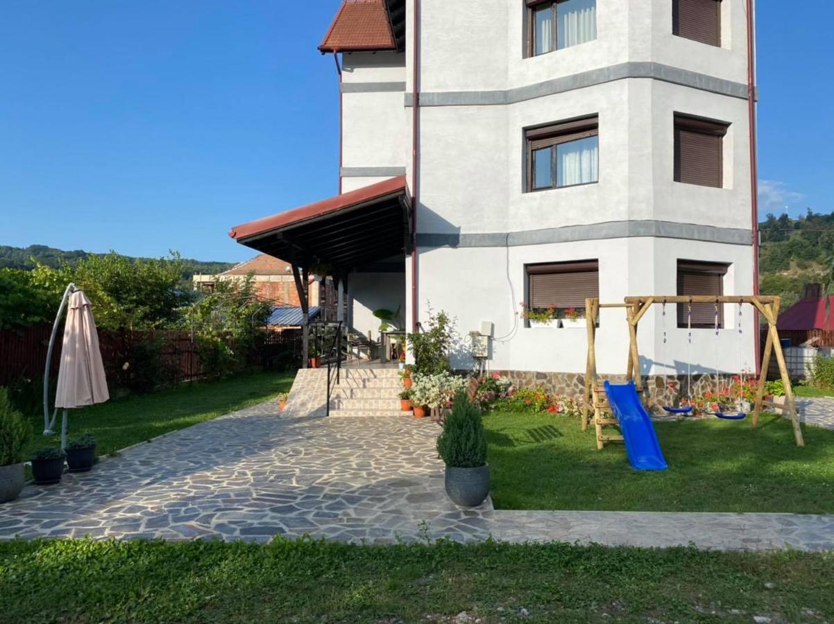 Pensiunea Xandra Hotel Corbi Exterior photo